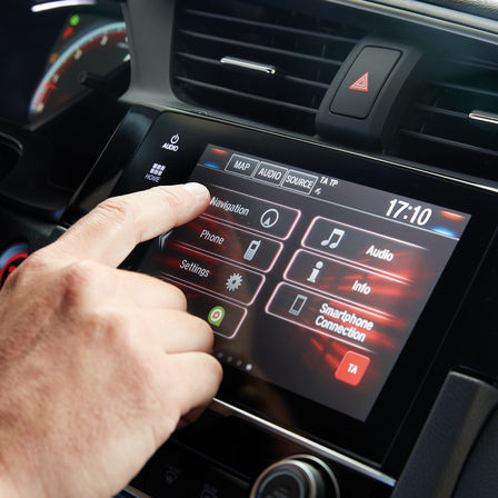Primo piano del sistema di infotainment Honda CONNECT.
