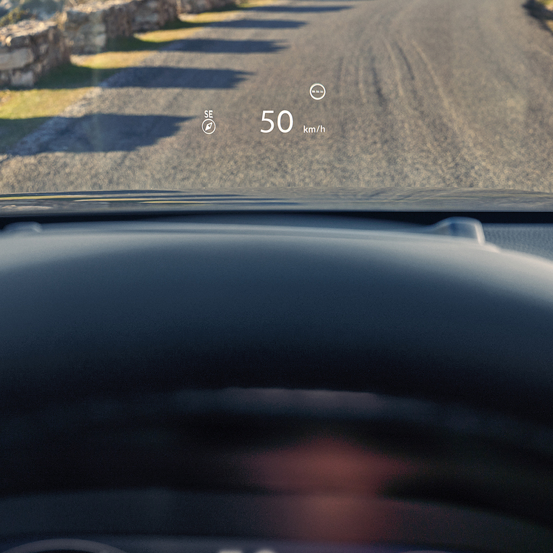 Primo piano dell'Head Up Display di Honda CR-V Hybrid.