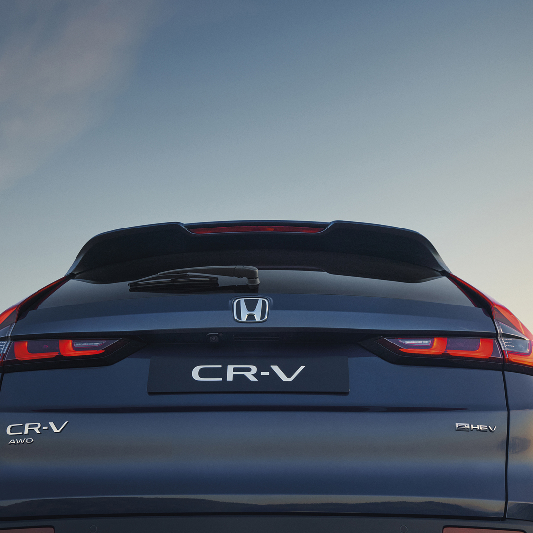 Primo piano dei sensori di parcheggio di Honda CR-V Hybrid.