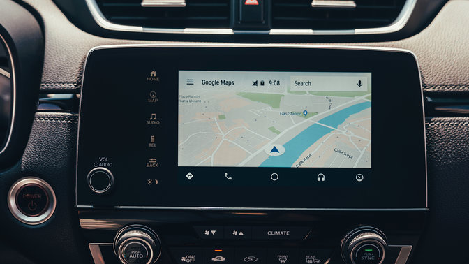 Primo piano laterale delle icone del touchscreen dell'Honda CR-V Hybrid.