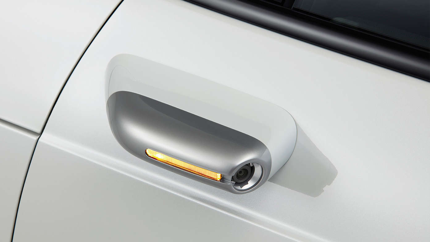 Primo piano della copertura CMS (Camera Mirror System)