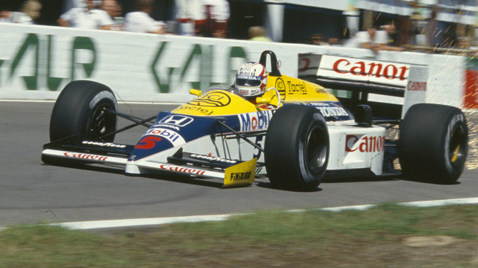 Keke Rosberg ha vinto il Gran Premio di Dallas negli Stati Uniti su una Williams con motore Honda.