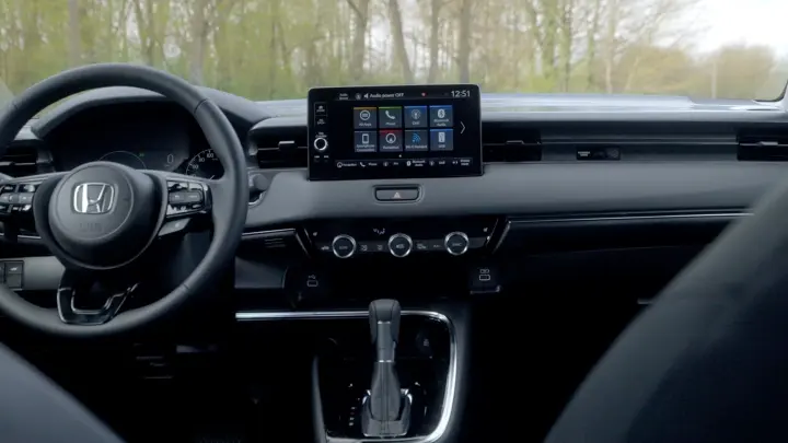 Tecnologia e connettività dell'HR-V ibrido