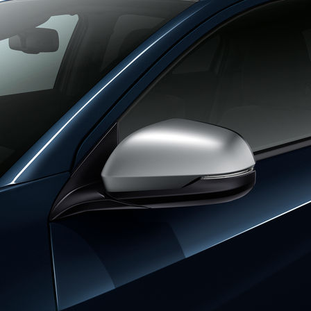 Vista laterale dello specchietto di Honda HR-V.