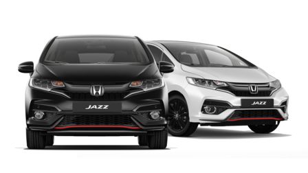 Vista anteriore di tre quarti della Honda Jazz.