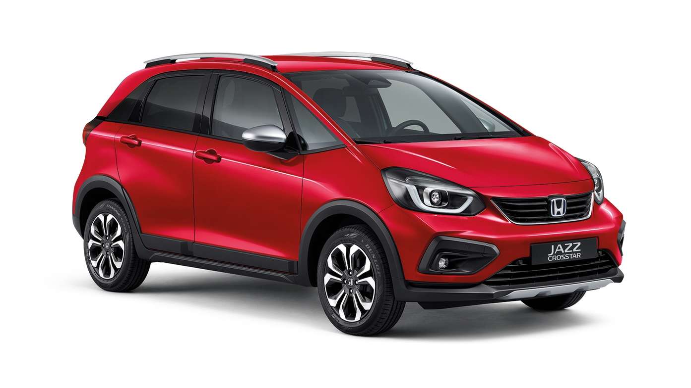 Honda Jazz Hybrid Crosstar in studio con pacchetto Robust.