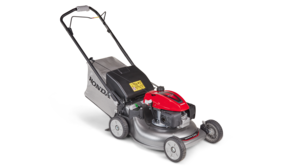 Rasaerba Honda, inquadratura anteriore di tre quarti, rivolto a destra.