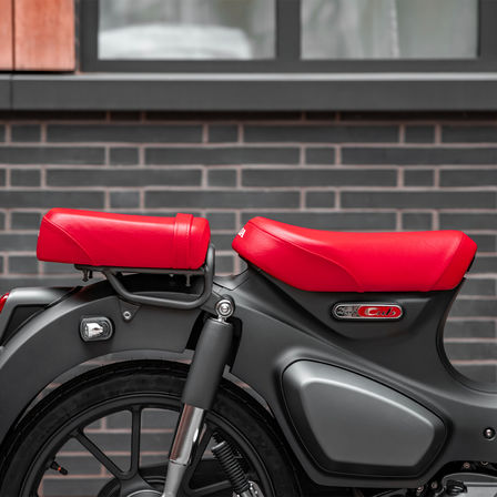 Honda - Super Cub C125 - Costruita attorno al pilota