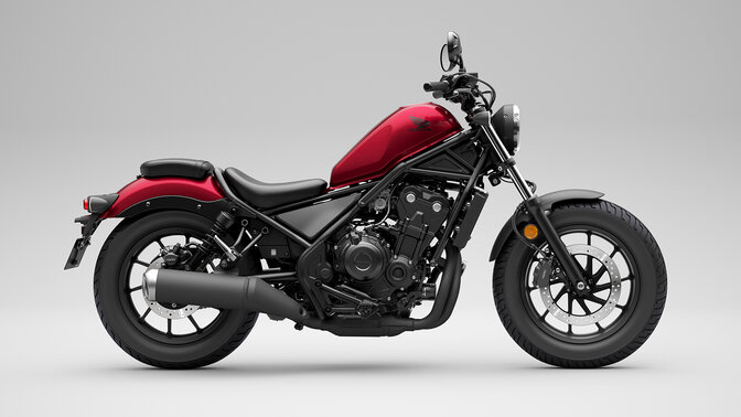Vista laterale di Honda CMX500 in studio