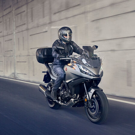 Honda NT1100 nell'ambientazione