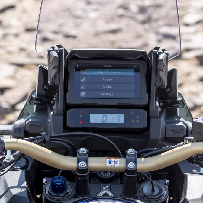 Honda Africa Twin Adventure Sports, zoom sul contatore