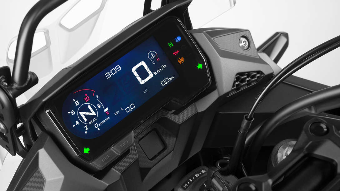 CB500X, dettaglio del posto di guida