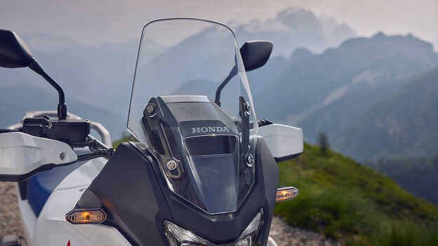 Primo piano del Durabio, un materiale sostenibile utilizzato sulla motocicletta XL750 Transalp.