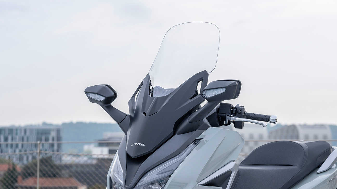 Motor Forza R Line Panoramica – Forza 350 – Scooter – Gamma – Moto – Honda