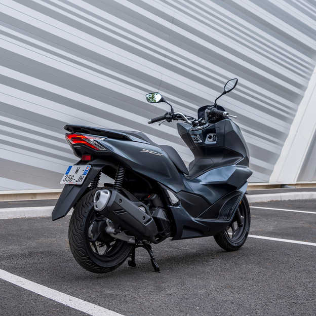 Скутер honda 125