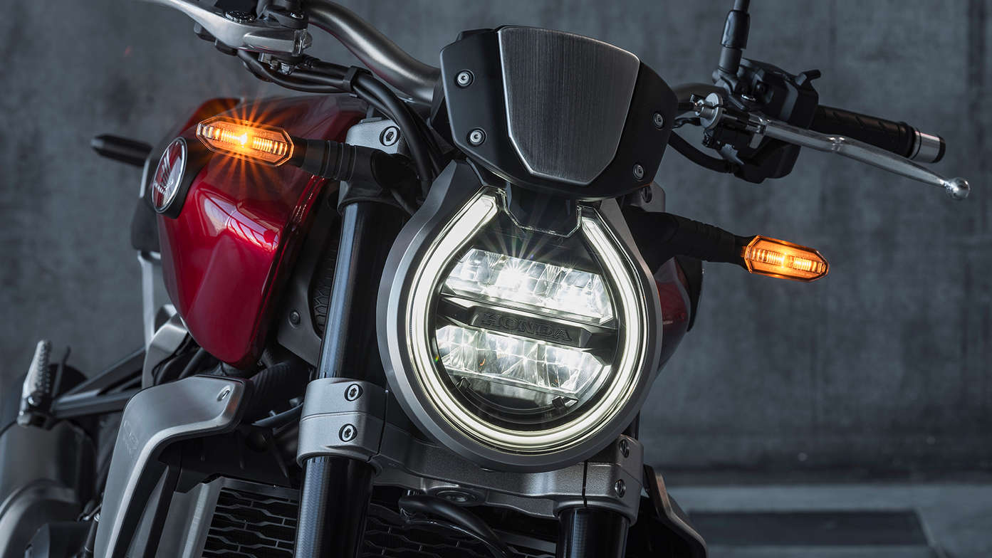 Honda CB1000R, nuovo gruppo ottico anteriore