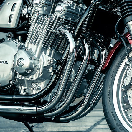 Vista dettagliata del motore della Honda CB1100EX.