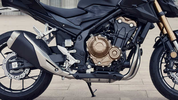 CB500f - Potenza bicilindrica per un divertimento estremo
