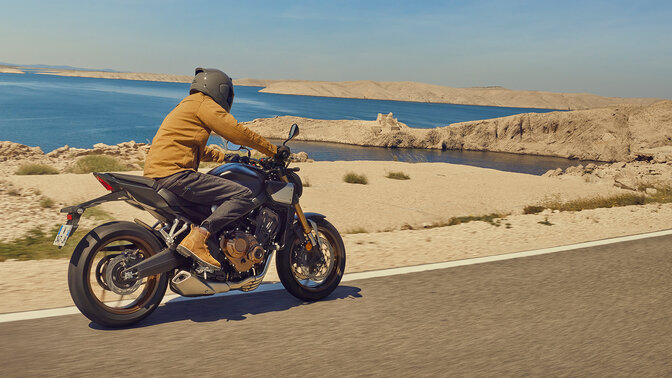 Honda cb 650 r neo on sale