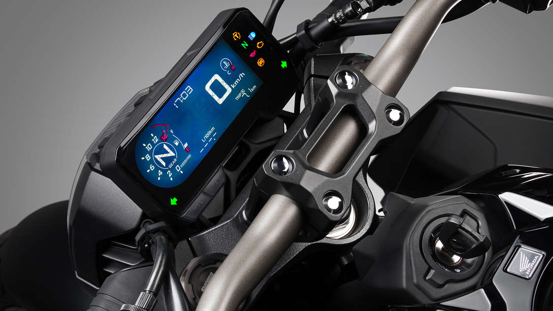 CB650R Neo Sports Café, vista frontale, dettaglio del posto di guida