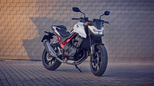 Honda CB750 Hornet Moto stradale ad alte prestazioni