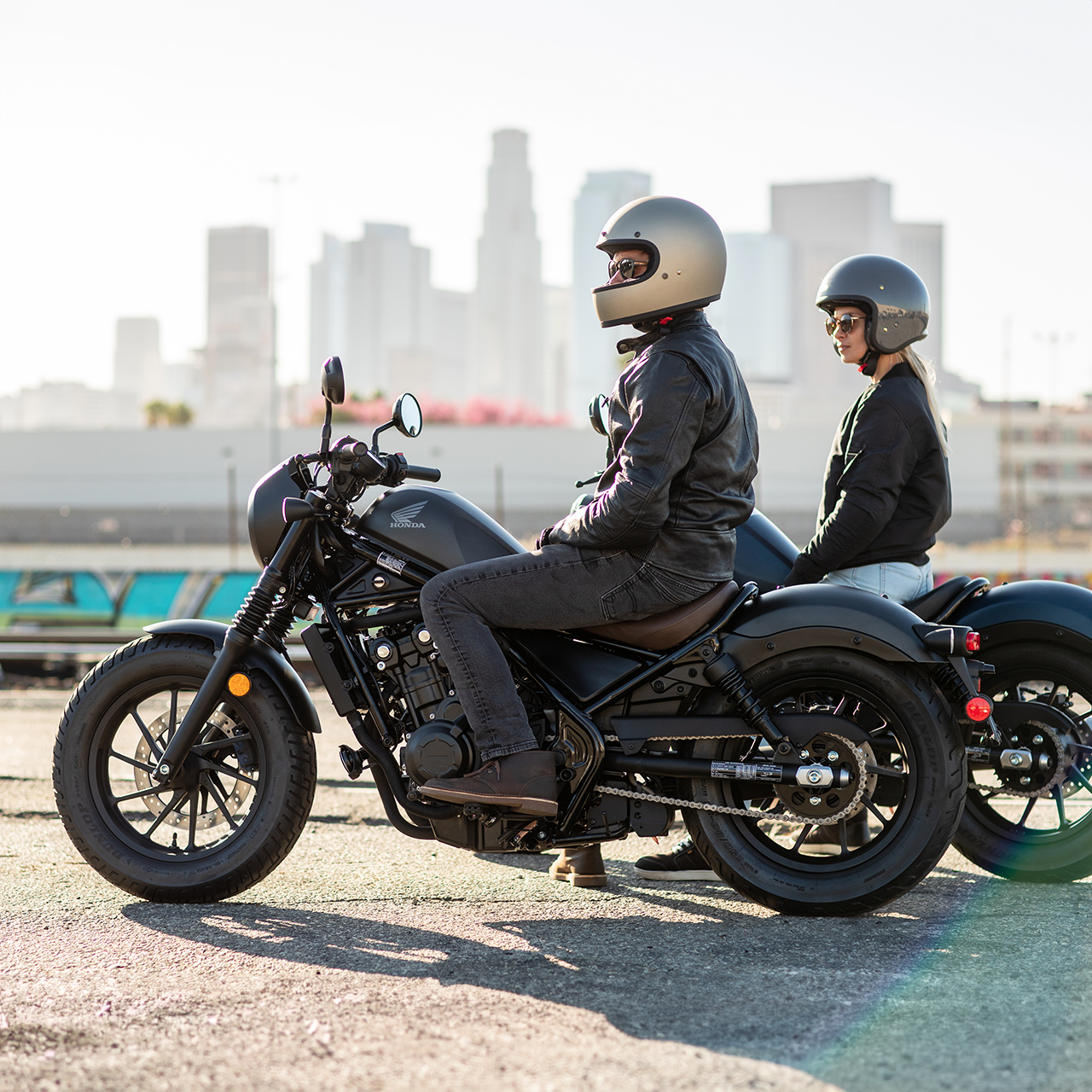 CMX500 Rebel con pilota e passeggero