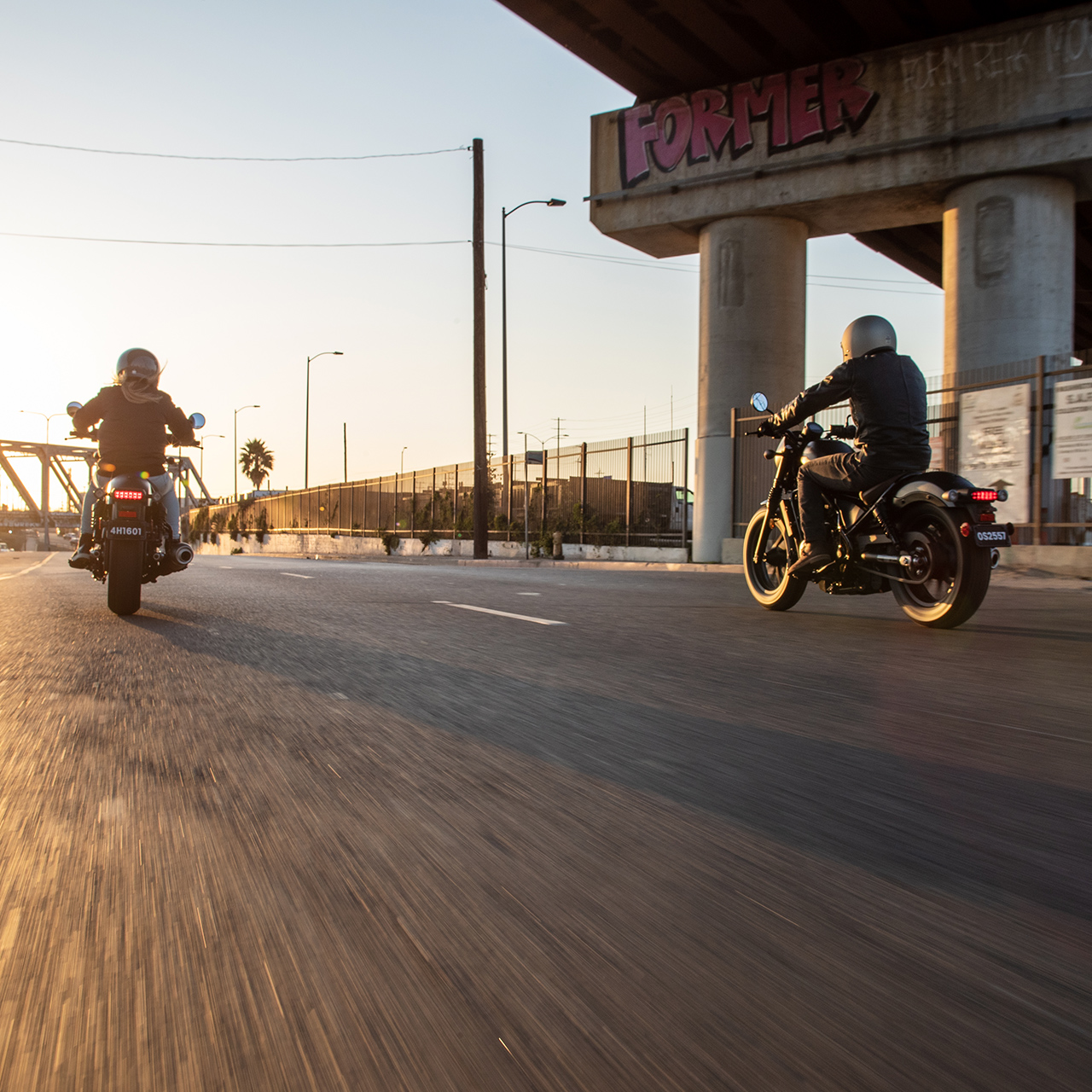 CMX500 Rebel con pilota e passeggero