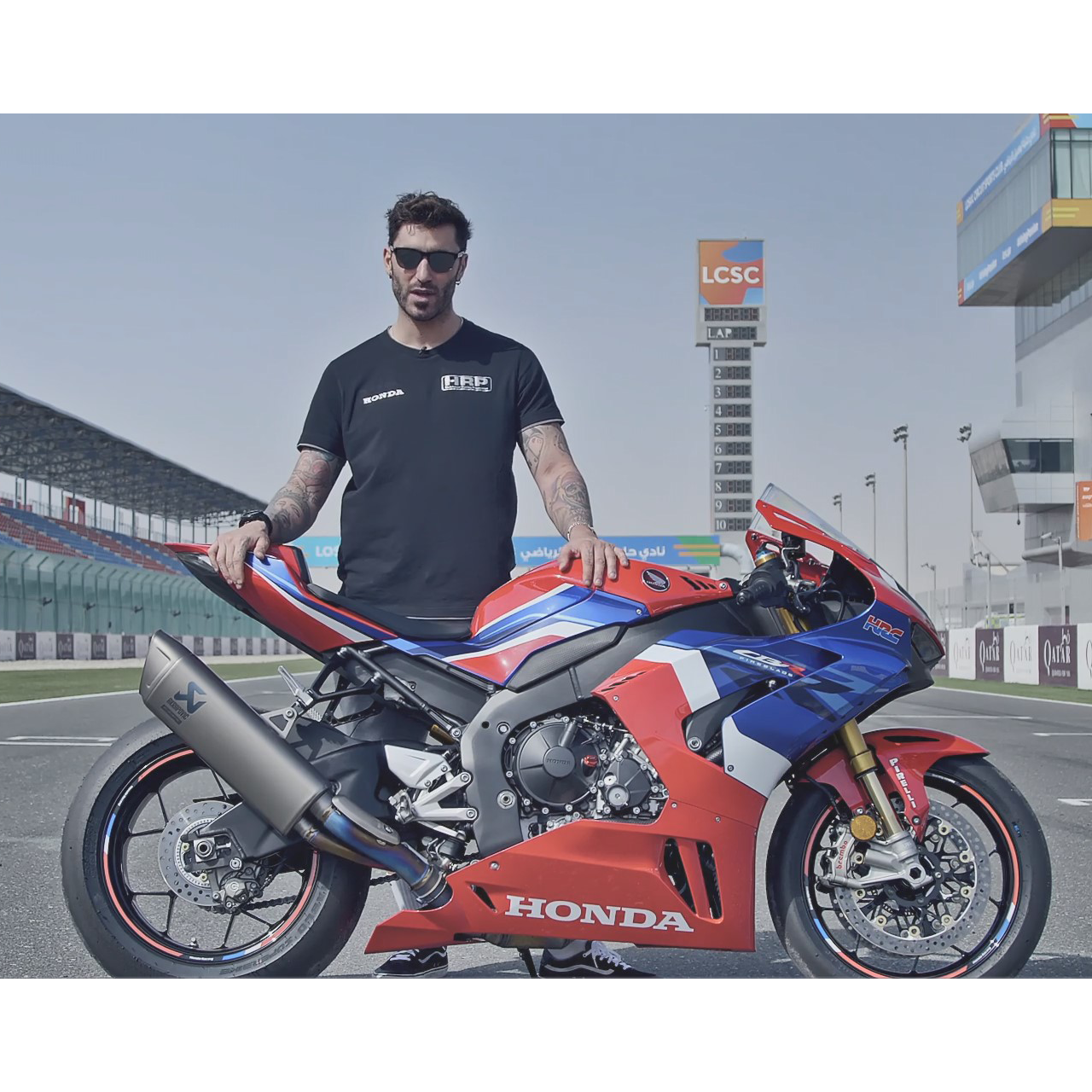 Alex Polita stood next to the 2020 CBR1000RR-R Fireblade SP