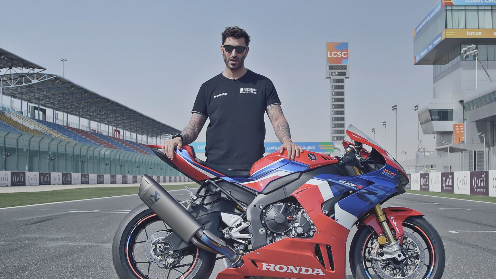 Alex Polita stood next to the 2020 CBR1000RR-R Fireblade SP