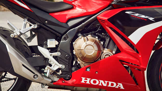 CBR500R Emozionante potenza bicilindrica