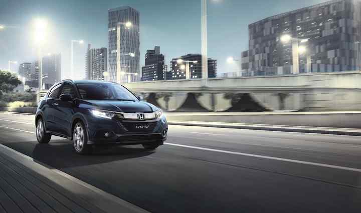 Vista di tre quarti della HR-V Sport