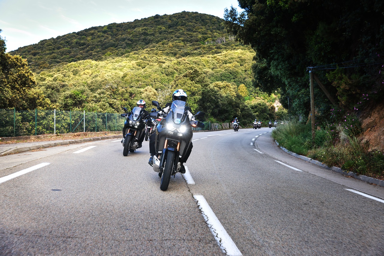 DALL’ITALIA ALLA REPUBBLICA CECA Un viaggio di 7 giorni e 6 notti, con partenza martedì 15 luglio da Verona, attraverso Alto Adige e Austria, per raggiungere Brno in Repubblica Ceca nel pomeriggio di venerdì 18 luglio. Strade stupende, cibo eccellente e hotel confortevoli, per un itinerario che rimarrà tra i tuoi ricordi di viaggio più belli.