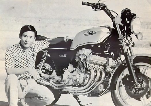 Soichiro Irimajiri con la Honda CBX1000