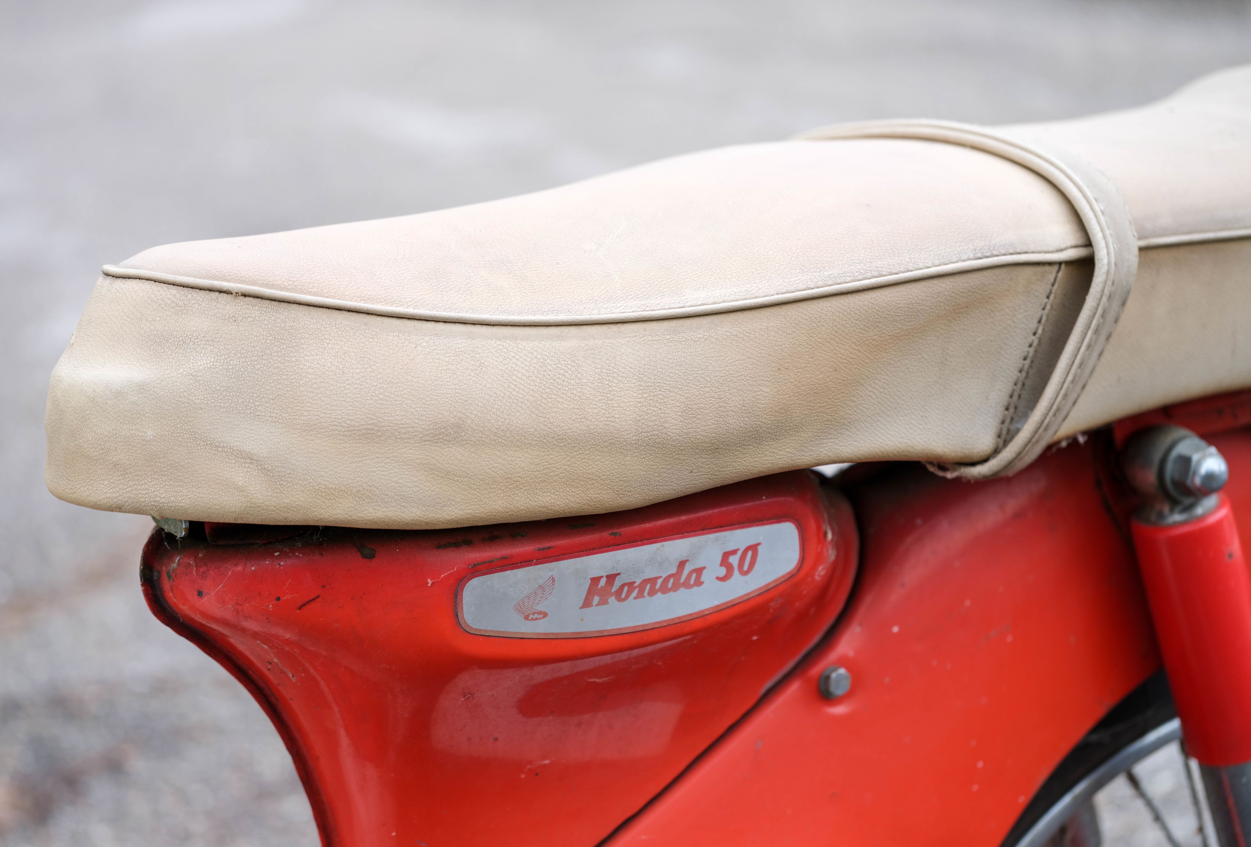 Advertising Honda Cub 50