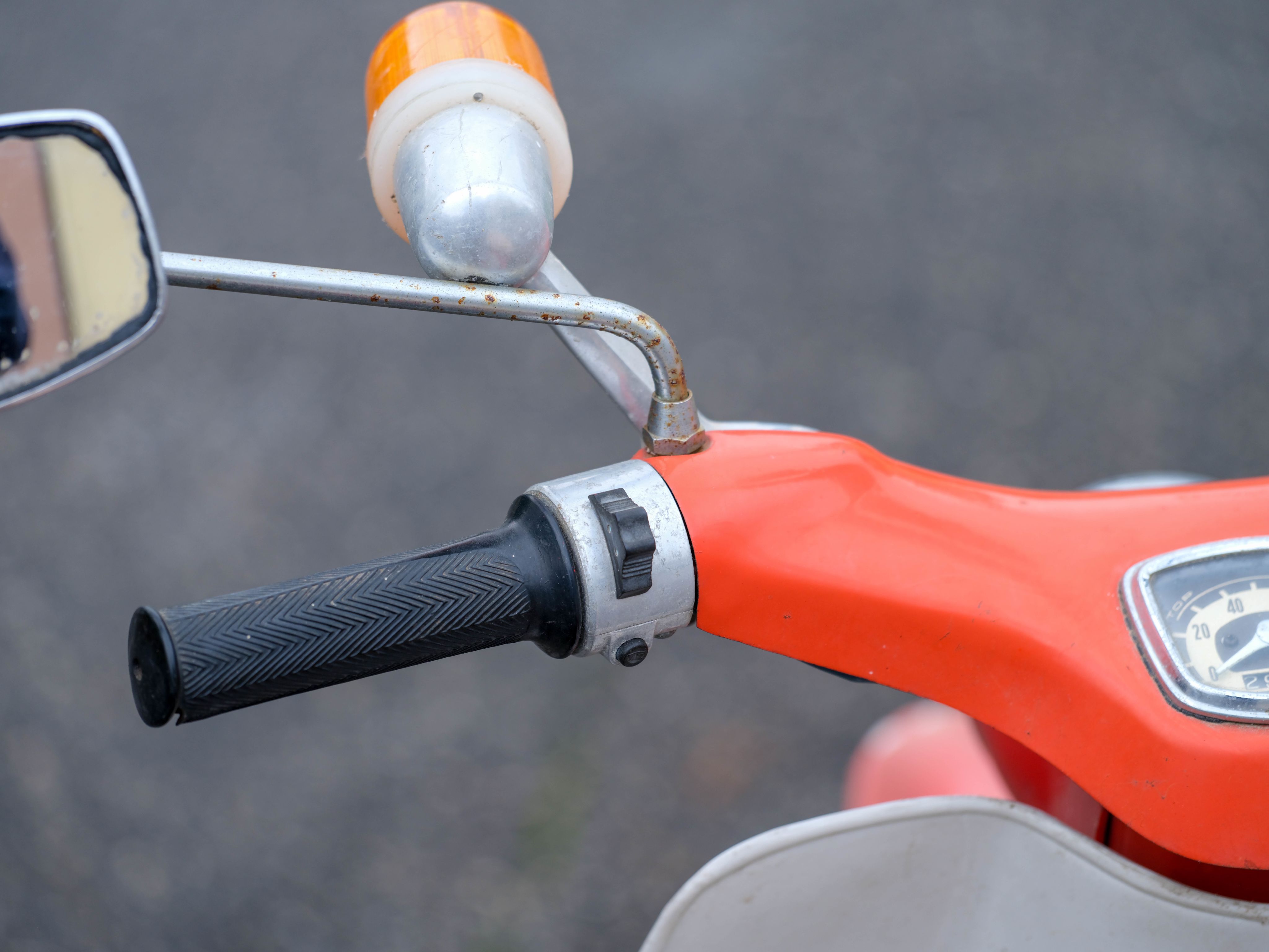 Advertising Honda Cub 50