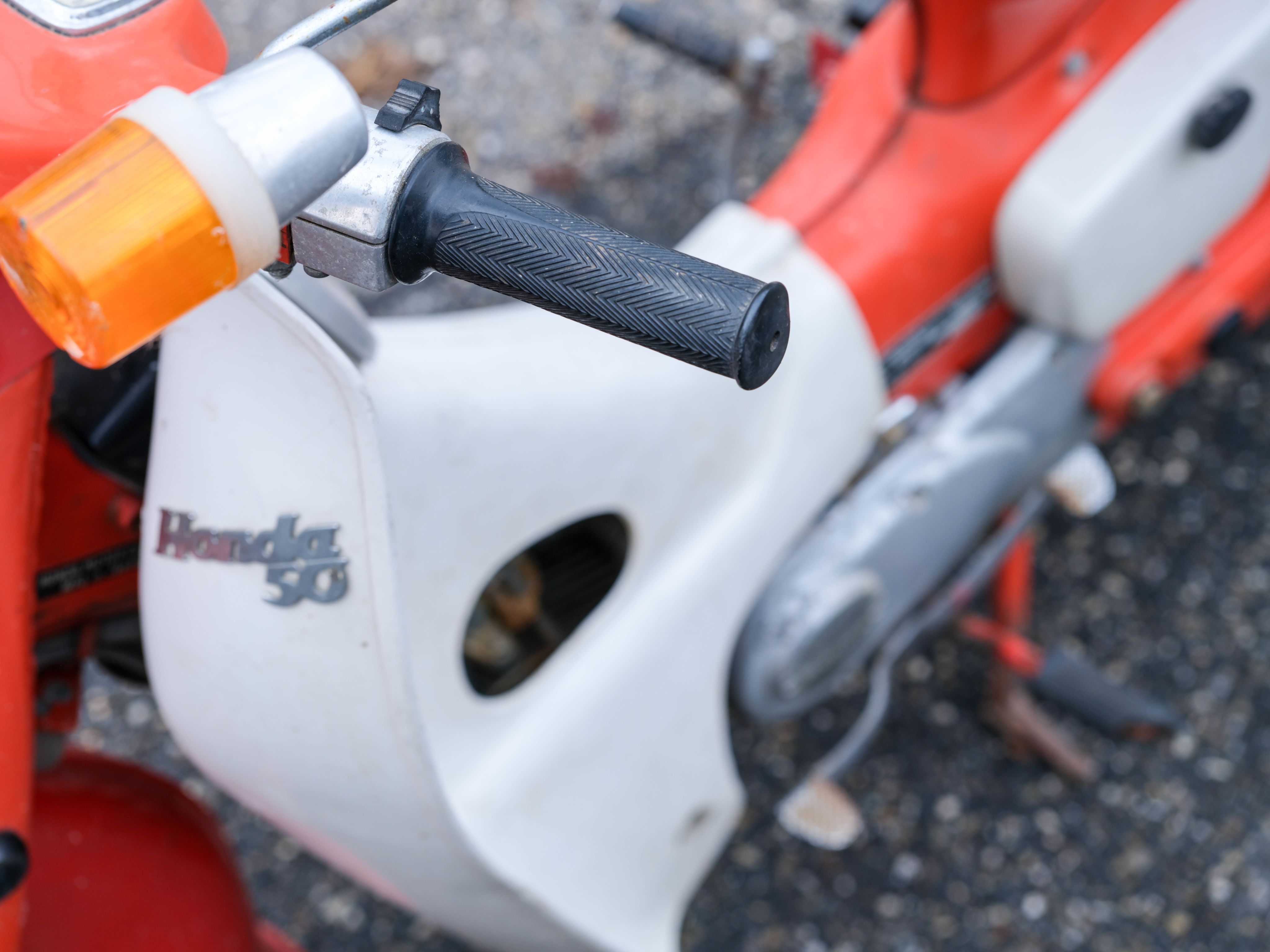 Advertising Honda Cub 50