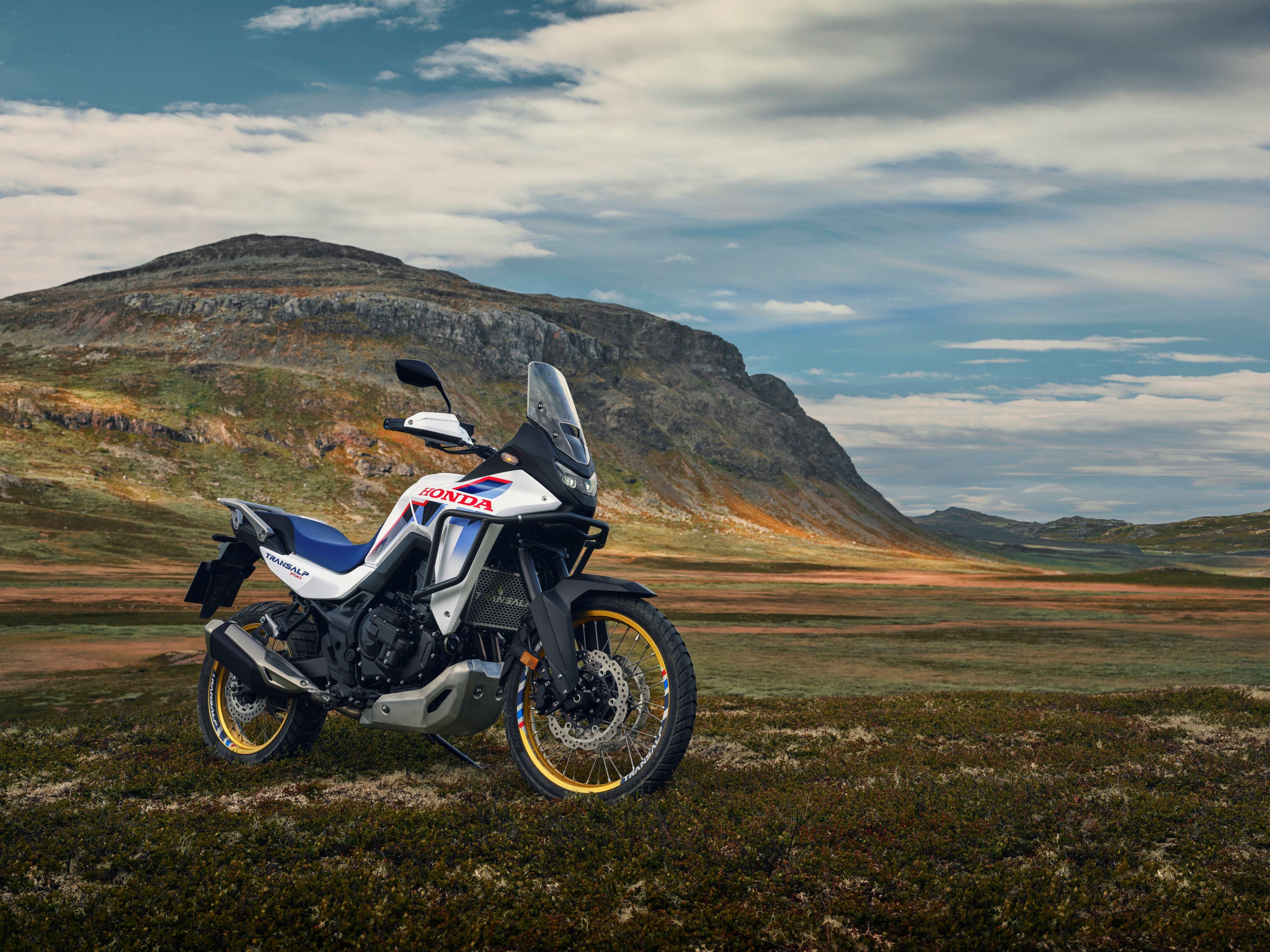 Honda_XL750_Transalp 
